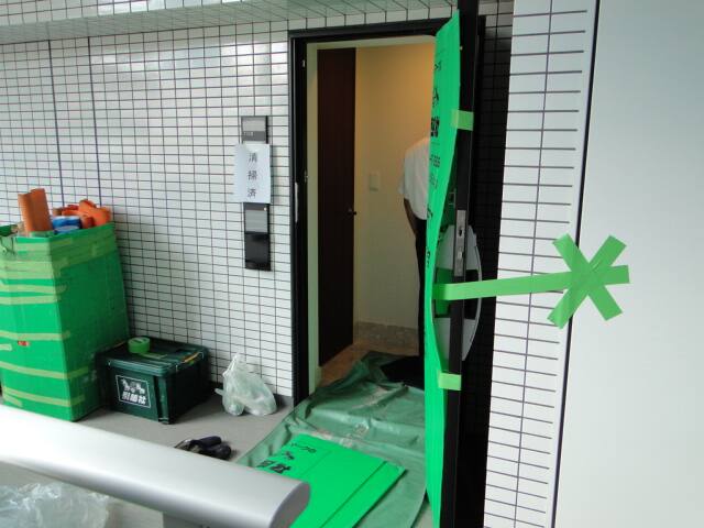 【元店長の本音】引越しの挨拶、本当に必要か?