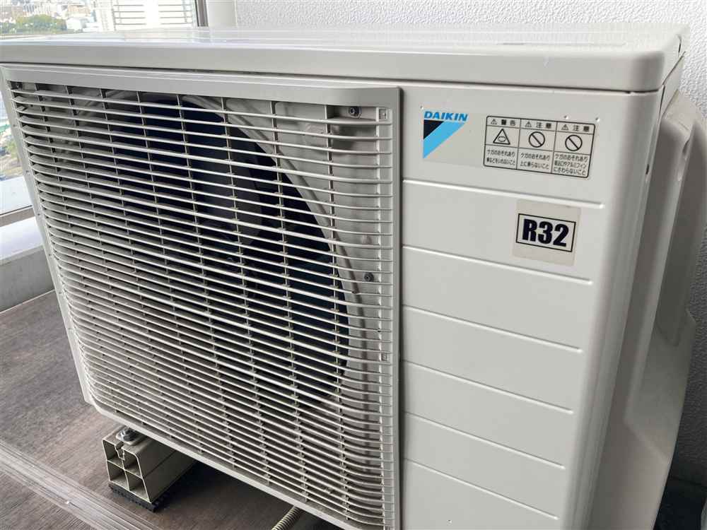 【引越し退去】エアコンは設備?残置物?処分費用を払わない見分け方を元店長シバが解説